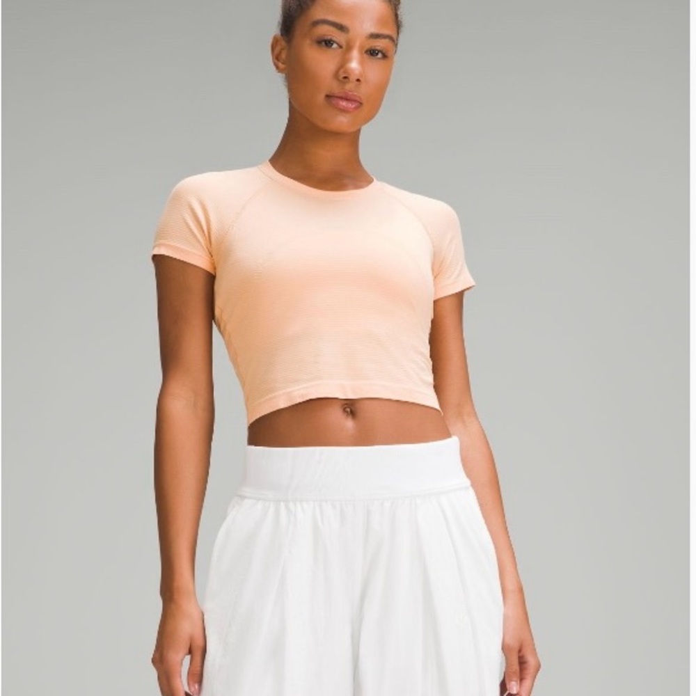 NWT lululemon Swiftly Tech Cropped Short Sleeve Top Peach Bellini (Size 4)